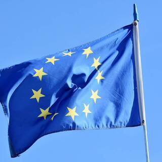 Еврокомиссия порекомендует предоставить Украине статус кандидата в ЕС Вводная картинка