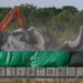 Российский посол описал ответ на снос советских памятников в Латвии