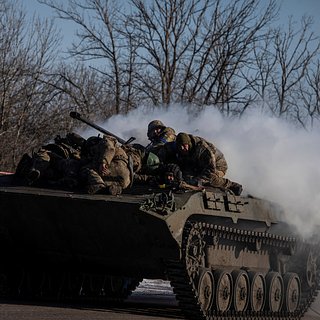 Глава граничащего с Украиной российского региона заявил об атаке беспилотников Вводная картинка