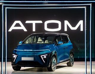Производитель высказался о стоимости российского электромобиля «Атом»