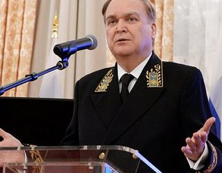 Антонов назвал причину международного одиночества США