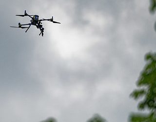 В европейской стране начали тестировать систему перехвата дронов