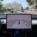 Автопилот Tesla уличили в нарушении ПДД
